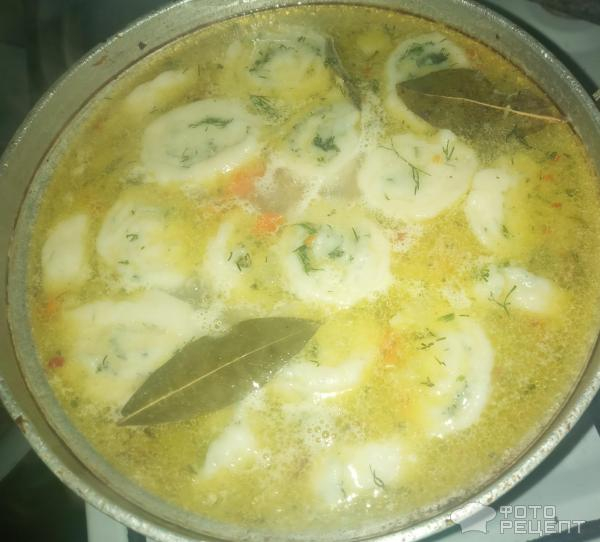 Рецепт: Суп с улитками из теста и зеленью - на курином бульоне Рецепт: Суп с улитками из теста и зеленью - на курином бульоне