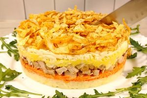 «Хрустящая Корона» — вкуснейший салат на Новогодний праздничный стол! Впечатлит даже искушенных гурманов