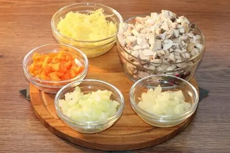 Мясные пенечки с грибами под соусом Мясные пенечки с грибами под соусом