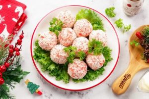 Салат «Рафаэлло» с крабовыми палочками