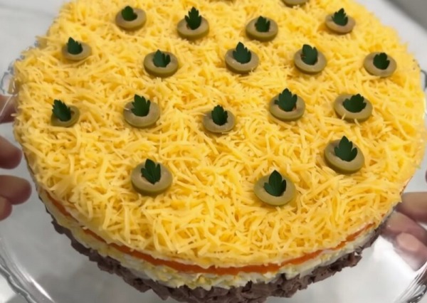 Новогодний салат «Милорд» — вкуснейшее сочетание ингредиентов! Новогодний салат «Милорд» — вкуснейшее сочетание ингредиентов!