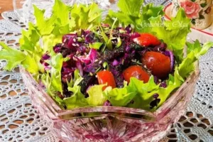 Салат мясной с красной фасолью