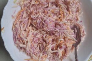 Рецепт: Салат из арбузной редьки — Готовлю с любовью.