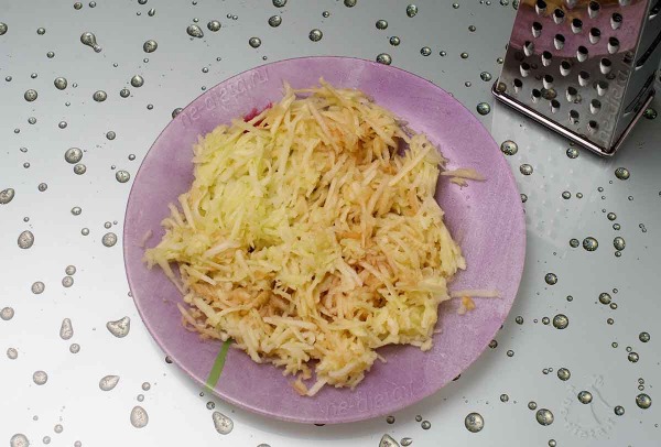 Селедка под шубой с яблоком Селедка под шубой с яблоком