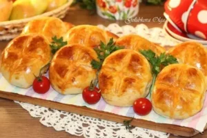 Пироги с начинкой и с соусом